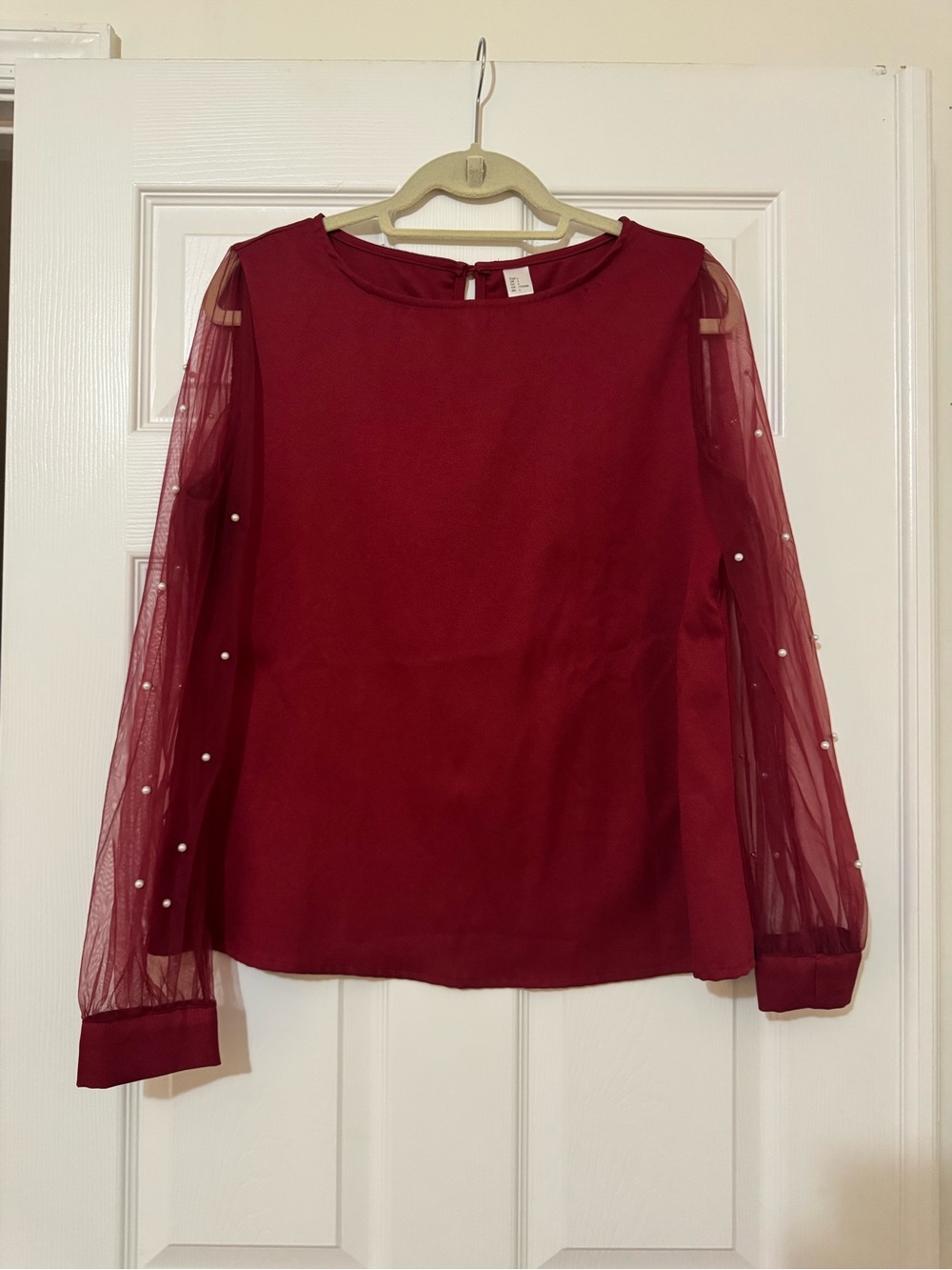 Women's Burgundy Pearl-Accent Sheer Sleeve Blouse